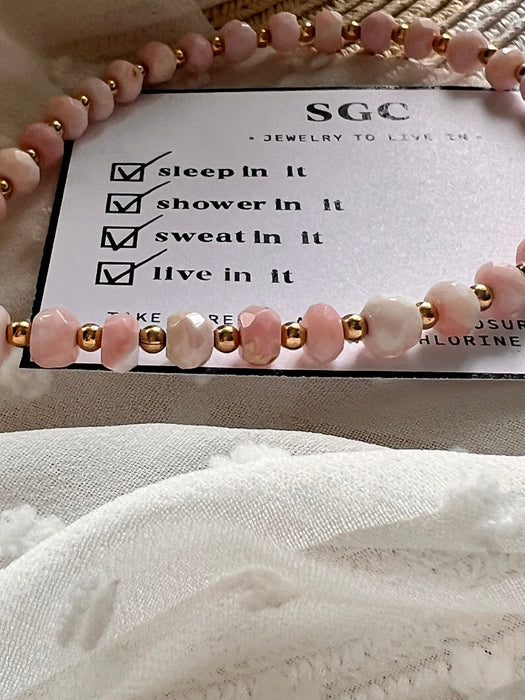 Collier ras du cou en opale rose du Pérou